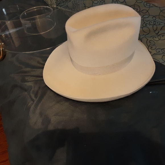 Brandon Maxwell - Picture 2 of 4